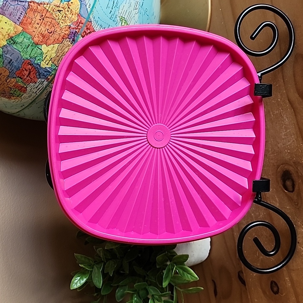 Tupperware Replacement Lids - Picture 9 of 10